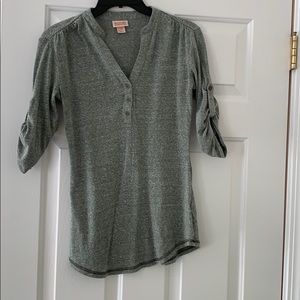 Green 3/4 sleeve Henley